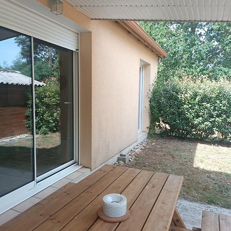Location 4-6 Personnes Villa Grayan-et-l'Hopital Exteriör bild