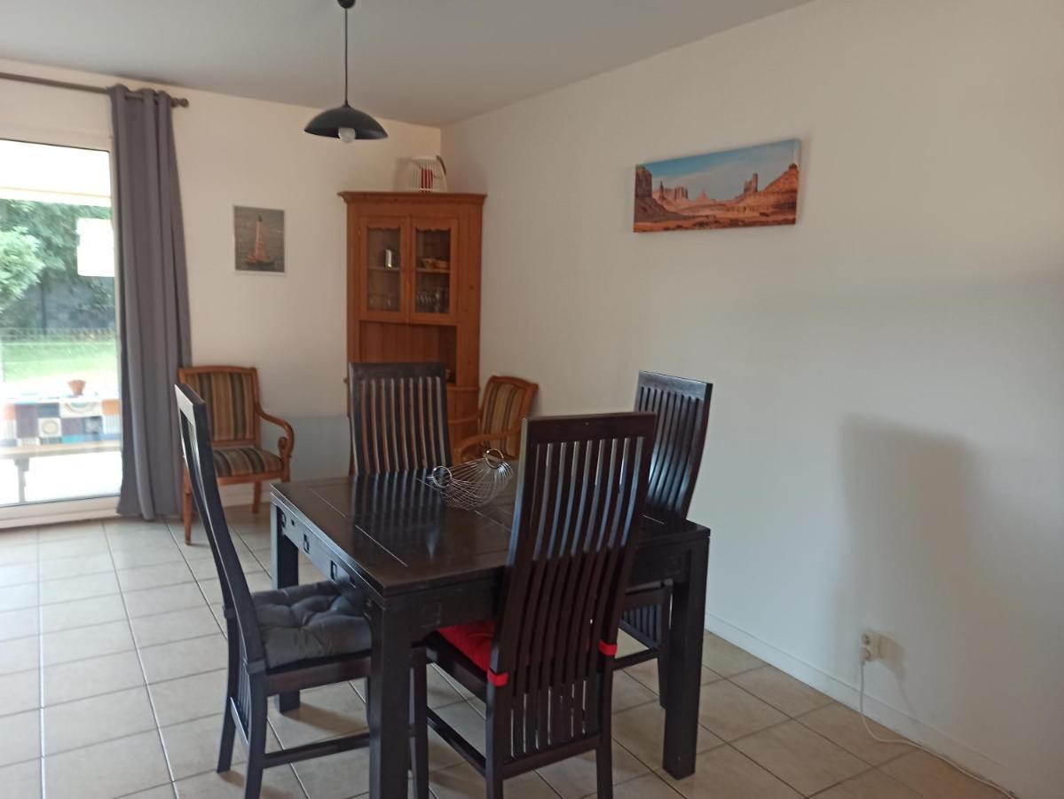Location 4-6 Personnes Villa Grayan-et-l'Hopital Exteriör bild