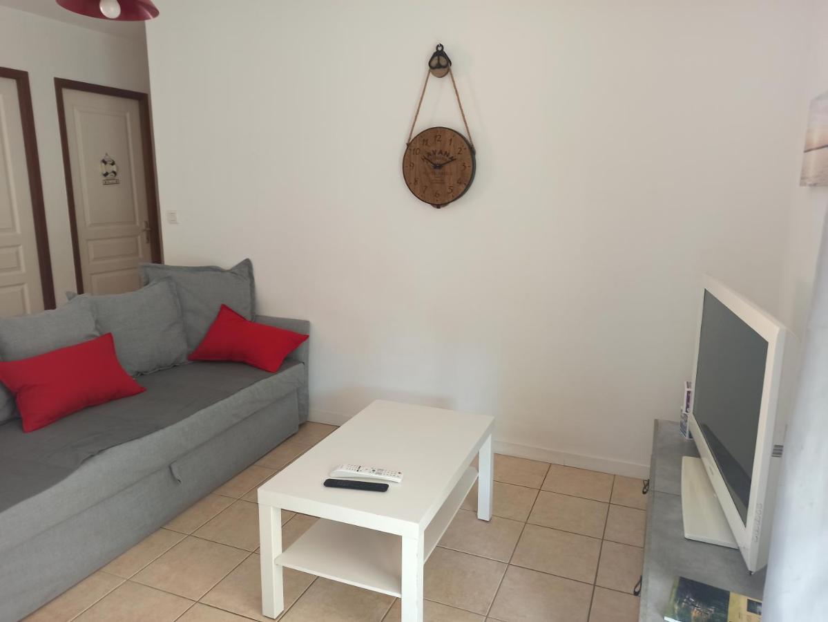 Location 4-6 Personnes Villa Grayan-et-l'Hopital Exteriör bild