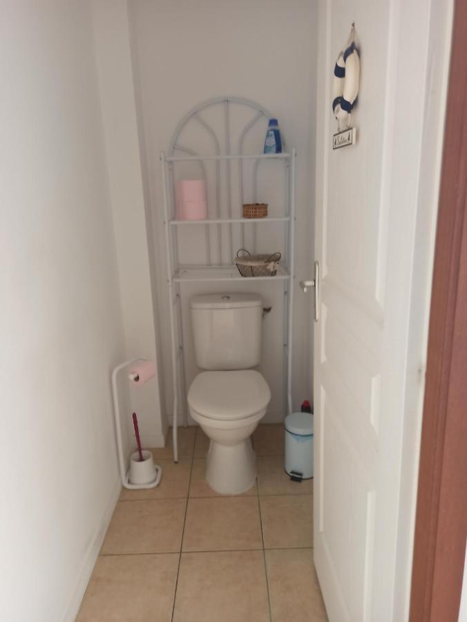 Location 4-6 Personnes Villa Grayan-et-l'Hopital Exteriör bild
